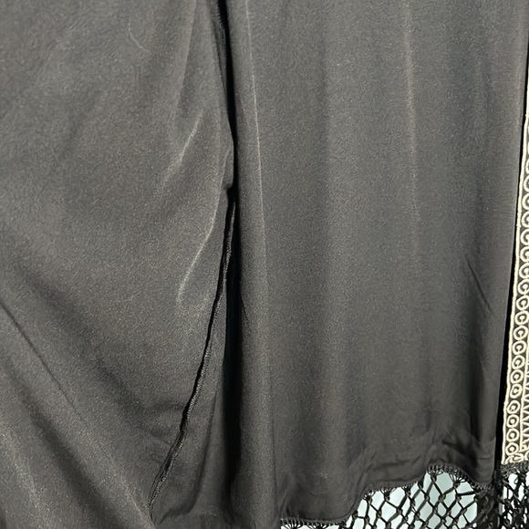 Chloe Oliver Embroidered Fringed Kimono - Picture 13 of 13